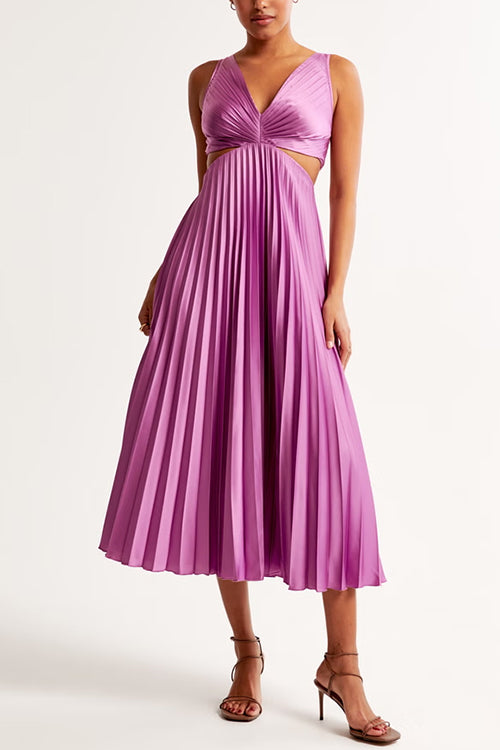 Elsa | Chic Pleated Maxi Dress