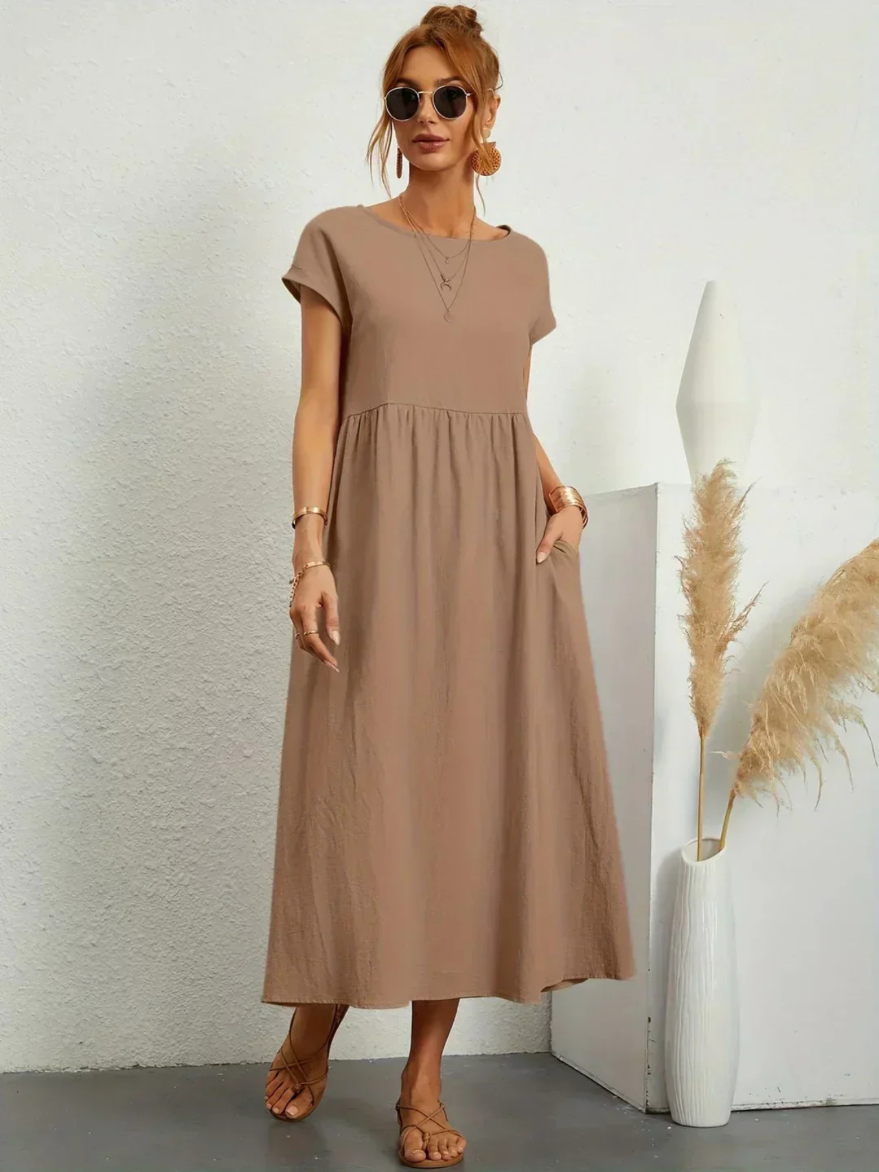 Marianne™ | Elegant rundhalsad klänning