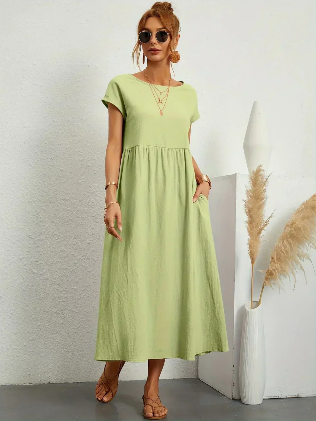 Marianne™ | Elegant rundhalsad klänning