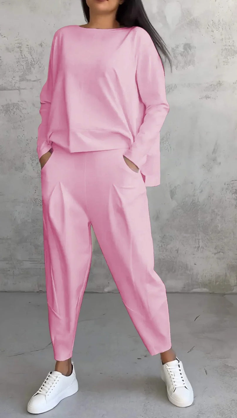 Aurora – Elegant Casual Damdräkt med Blus och Bekväma Byxor