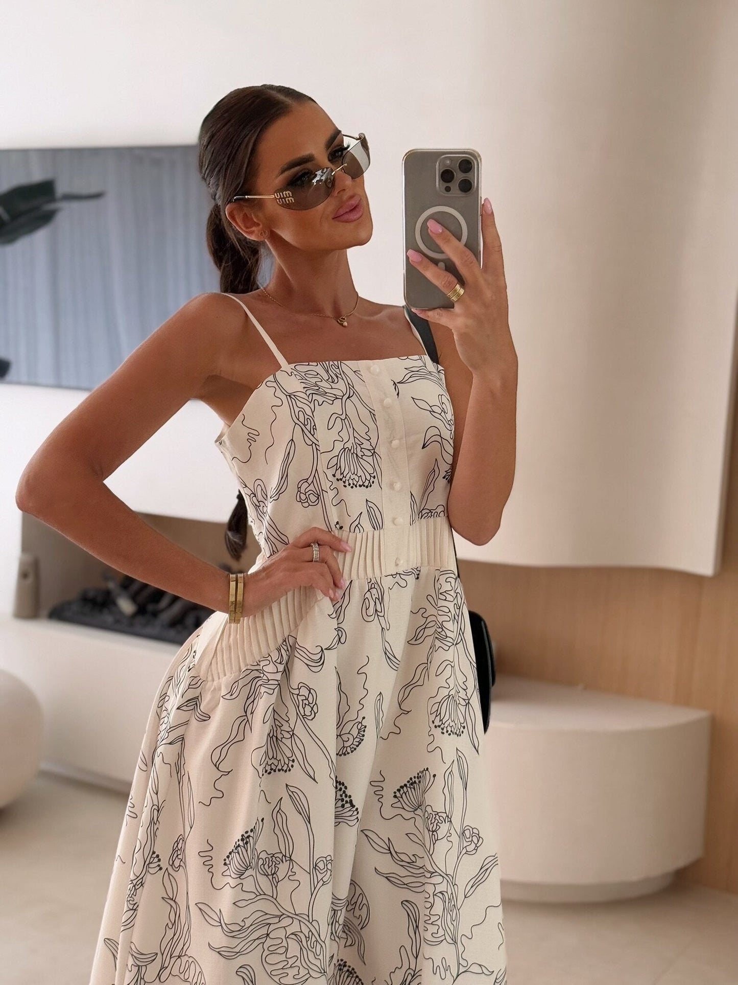 Claudie | Chic Midi Dress