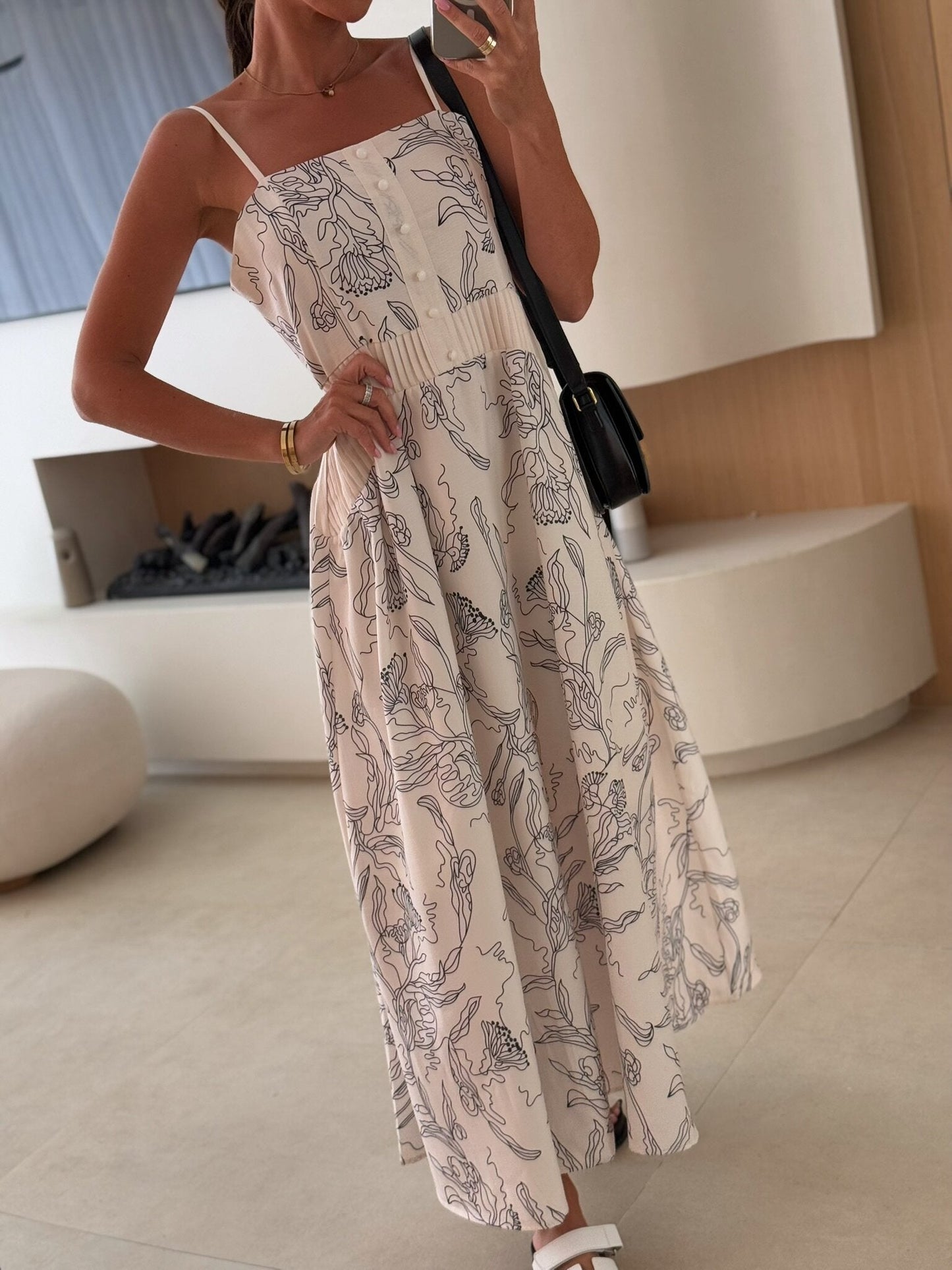 Claudie | Chic Midi Dress