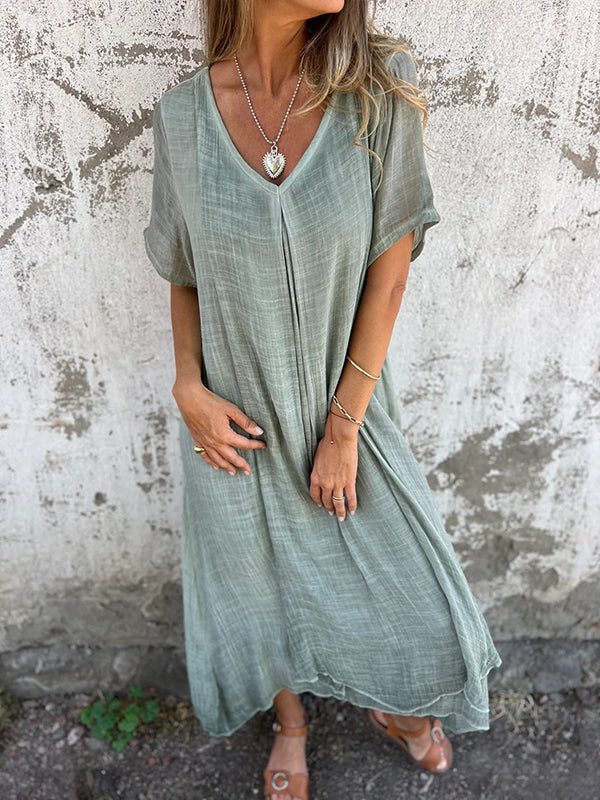 Amber | Chic V-Neck Midi Dress