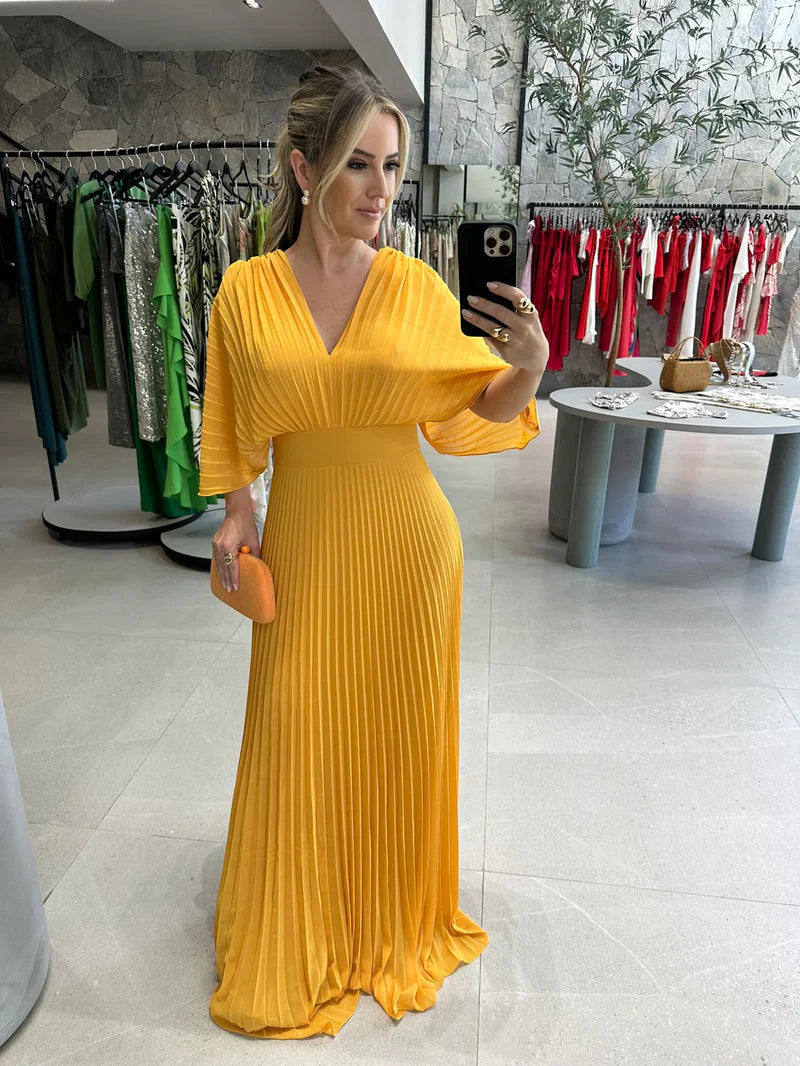 Paya | Chic Midi Dress with V-Neck