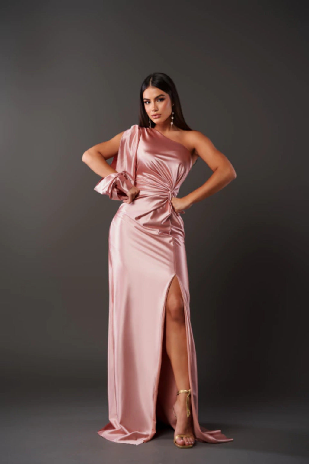 Anna | Chic Silhouette Dress