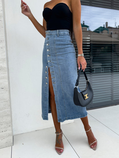 Chiara | Trendy, Figurnära Jeanskjol