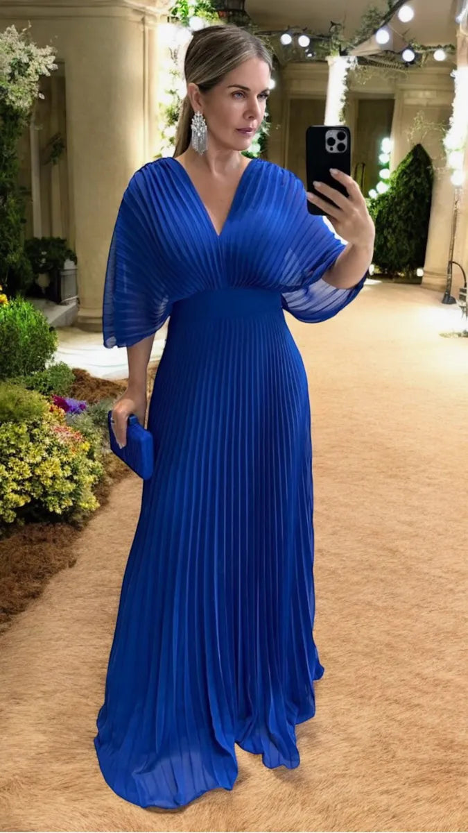 Paya | Chic Midi Dress with V-Neck