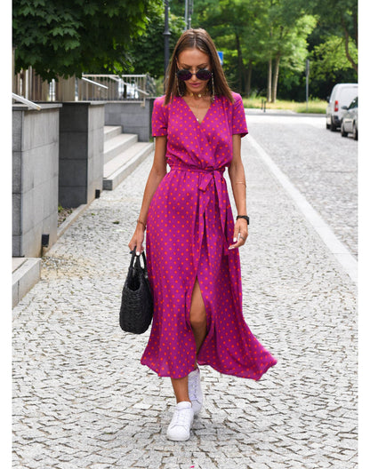 "Linda | Bekväm Klänning" can be rewritten as "Linda | Comfy Dress".