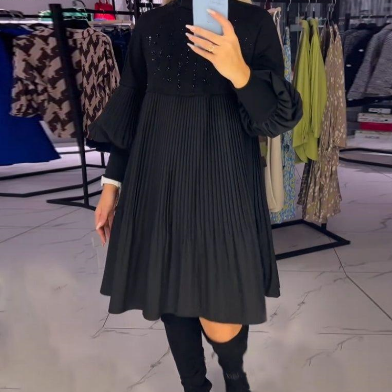 Marlene | Plus-Size Klänning med Ståkrage och Ballongärmar