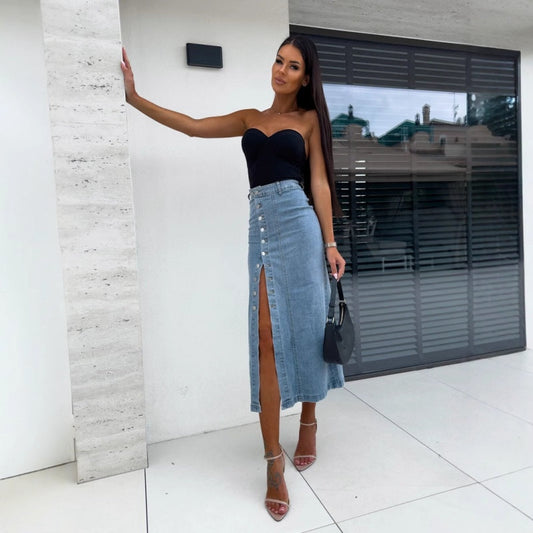 Chiara | Trendy, Figurnära Jeanskjol